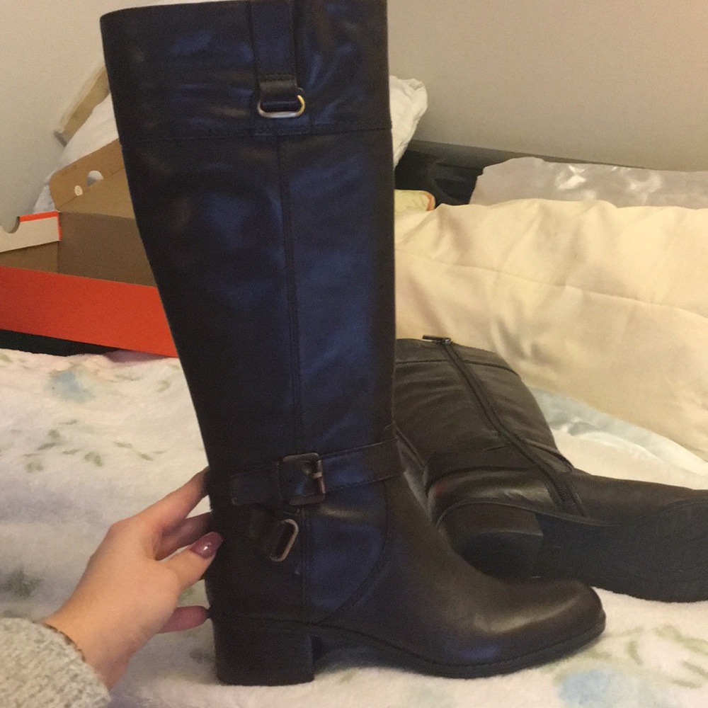 Dark brown boots